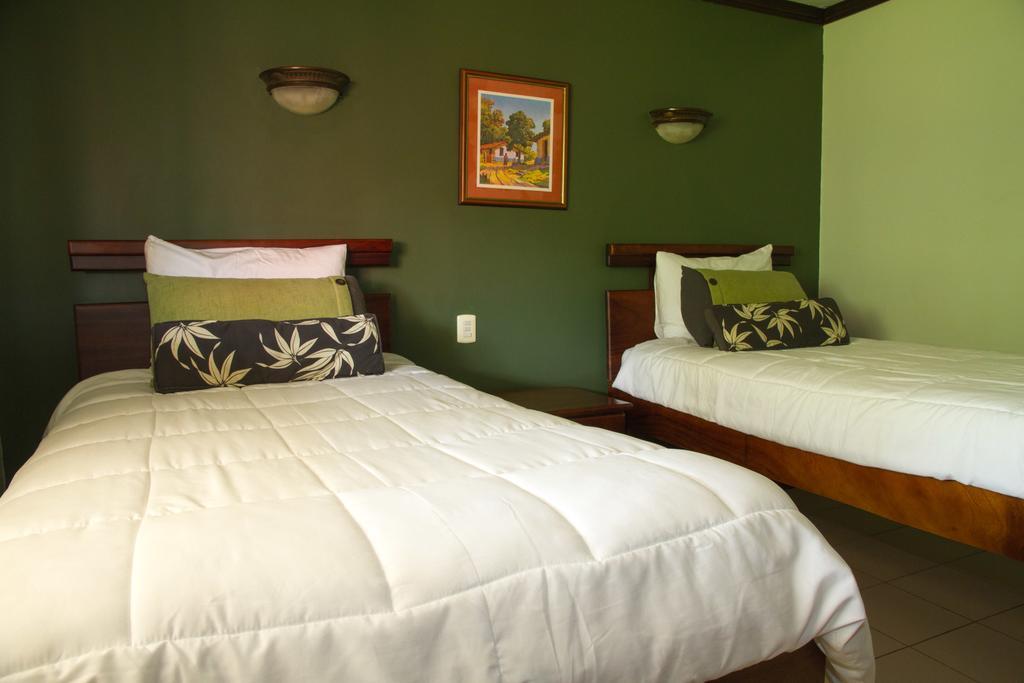 Getaways At Pueblo Real Hotel Quepos Exterior photo