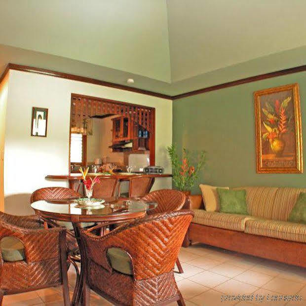 Getaways At Pueblo Real Hotel Quepos Exterior photo