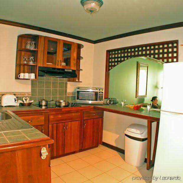 Getaways At Pueblo Real Hotel Quepos Exterior photo