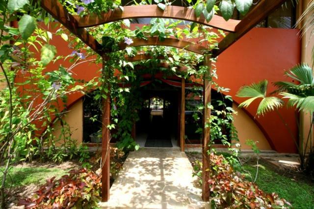 Getaways At Pueblo Real Hotel Quepos Exterior photo